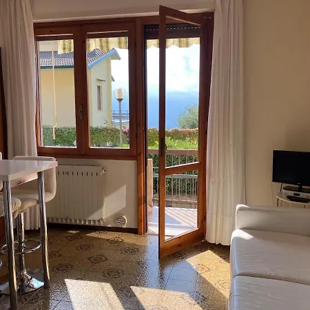 Alfredino Mit Pool * טיניאלה